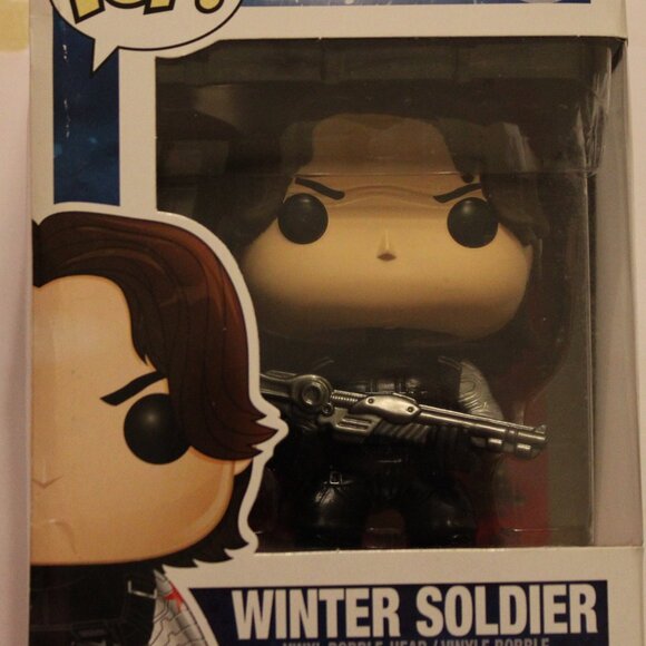 Funko Pop! Marvel Captain America Civil War - Winter Soldier 129 - Picture 3 of 4